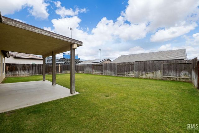 13507 Ashton Wood Court, Bakersfield, CA 93314