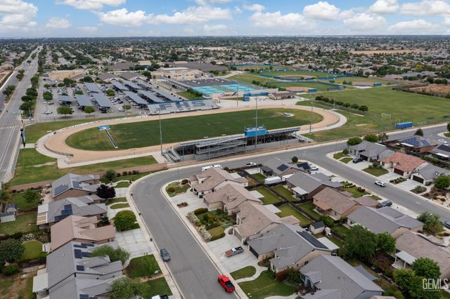 13507 Ashton Wood Court, Bakersfield, CA 93314