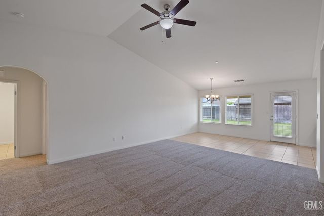 13507 Ashton Wood Court, Bakersfield, CA 93314