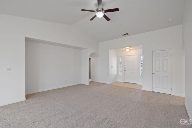 13507 Ashton Wood Court, Bakersfield, CA 93314