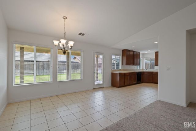 13507 Ashton Wood Court, Bakersfield, CA 93314