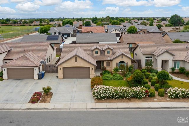 13507 Ashton Wood Court, Bakersfield, CA 93314