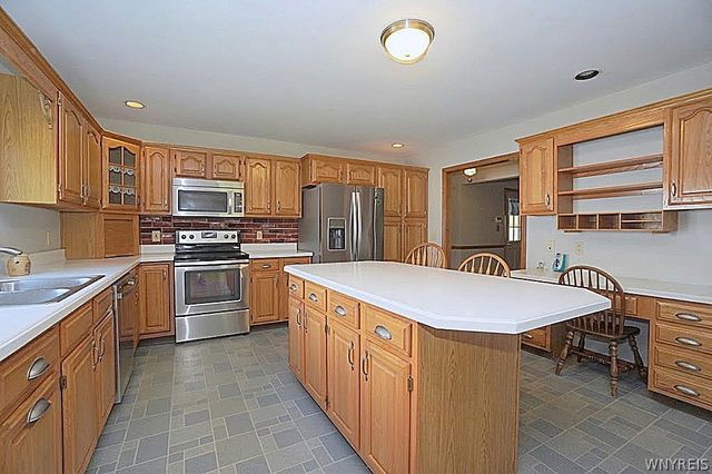 1152 Moll Street, North Tonawanda, NY 14120