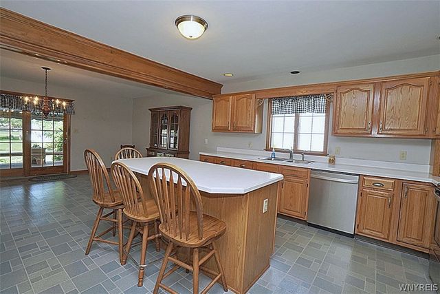 1152 Moll Street, North Tonawanda, NY 14120