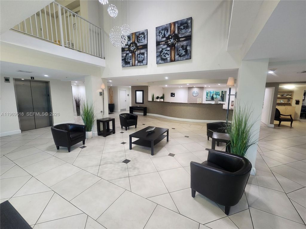 18100 N Bay Rd PH7, Sunny Isles Beach, FL 33160