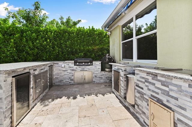 9526 Wrangler Drive, Lake Worth, FL 33467