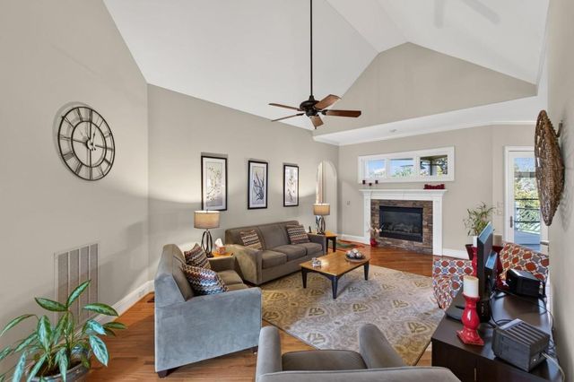 5926 Hogans Way, Douglasville, GA 30135