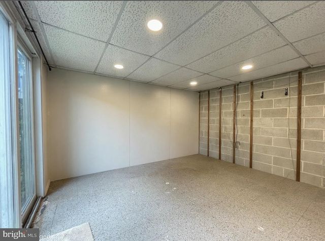 12564 BISCAYNE DR, Philadelphia, PA 19154