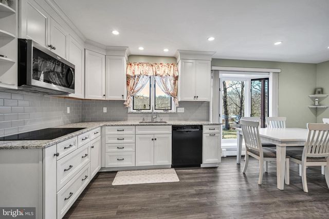 2028 N ROCKHILL RD, Sellersville, PA 18960