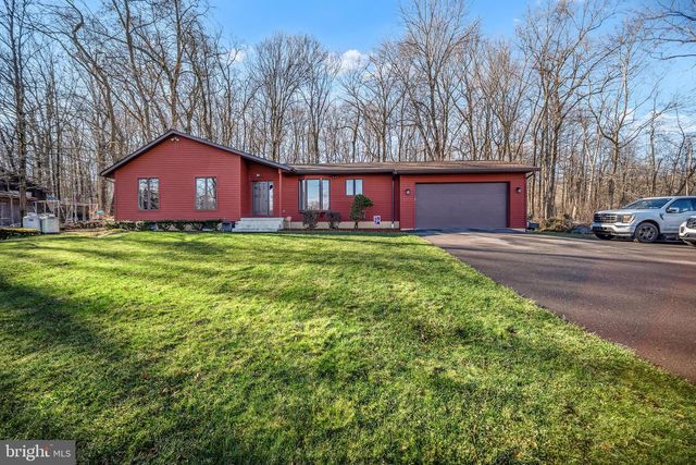 2028 N ROCKHILL RD, Sellersville, PA 18960