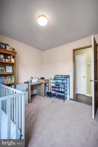 2028 N ROCKHILL RD, Sellersville, PA 18960