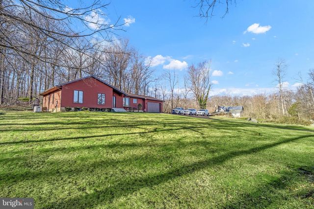 2028 N ROCKHILL RD, Sellersville, PA 18960