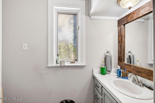 13401 Larue Road, Vancleave, MS 39565