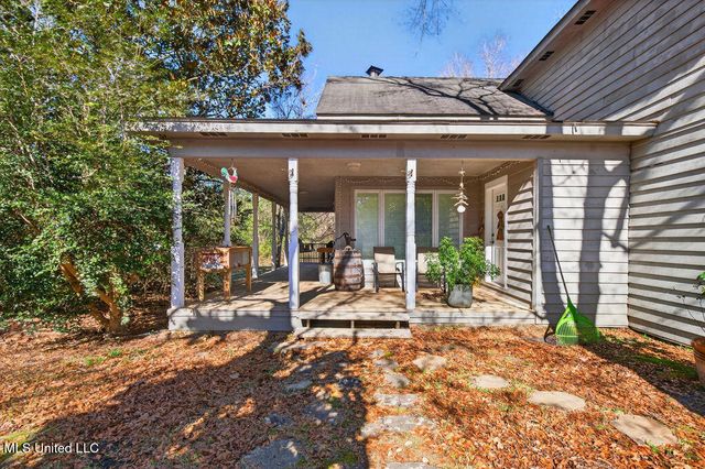 13401 Larue Road, Vancleave, MS 39565