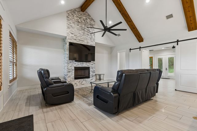 310 County Road 217, Collinsville, TX 76233