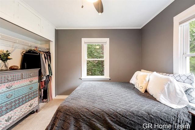 1605 Preston Avenue, Grand Rapids, MI 49504