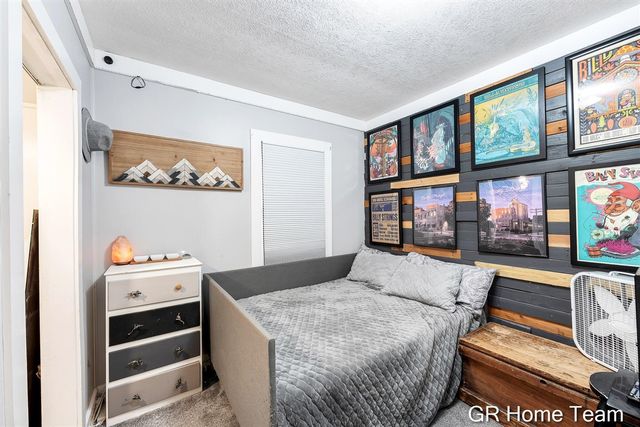 1605 Preston Avenue, Grand Rapids, MI 49504