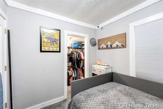 1605 Preston Avenue, Grand Rapids, MI 49504