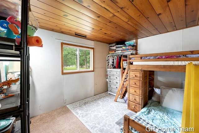 1605 Preston Avenue, Grand Rapids, MI 49504