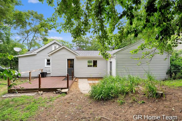 1605 Preston Avenue, Grand Rapids, MI 49504