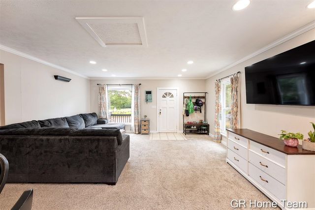 1605 Preston Avenue, Grand Rapids, MI 49504