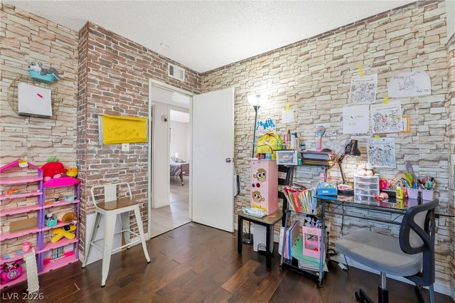 4982 Andover Drive, Las Vegas, NV 89122