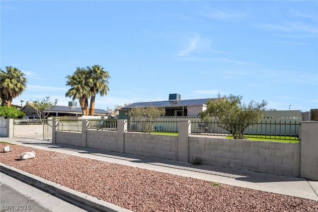 4982 Andover Drive, Las Vegas, NV 89122