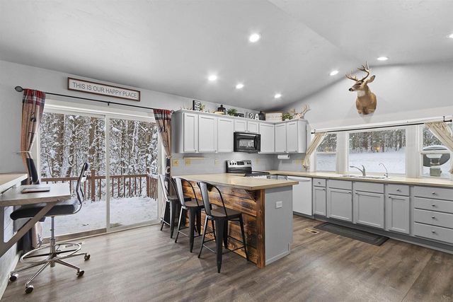 W6524 COUNTY ROAD R, Pembine, WI 54151