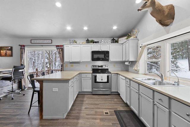 W6524 COUNTY ROAD R, Pembine, WI 54151