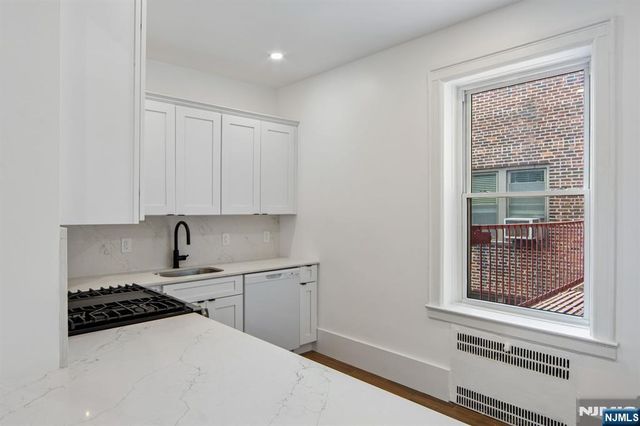 340 Fairmount Avenue 501, Jersey City, NJ 07306