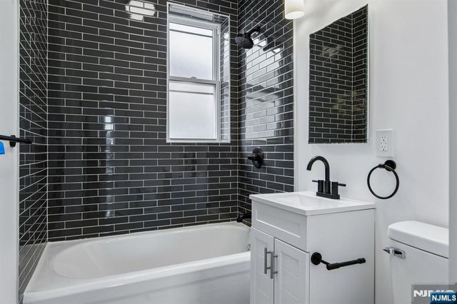 340 Fairmount Avenue 501, Jersey City, NJ 07306