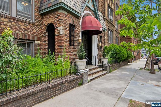 340 Fairmount Avenue 501, Jersey City, NJ 07306