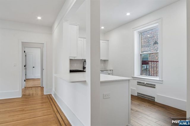 340 Fairmount Avenue 501, Jersey City, NJ 07306