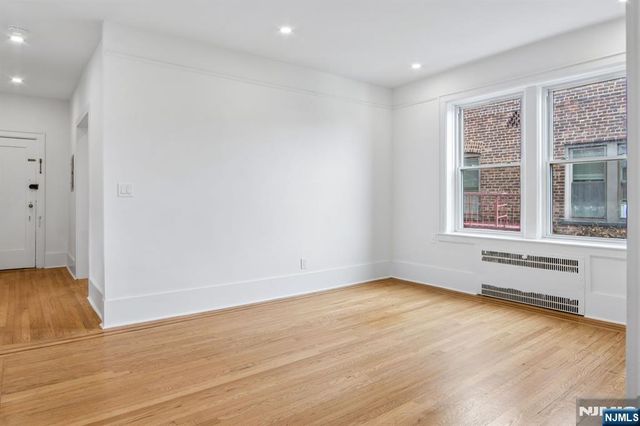 340 Fairmount Avenue 501, Jersey City, NJ 07306