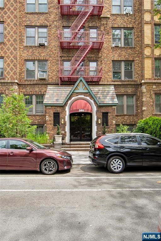 340 Fairmount Avenue 501, Jersey City, NJ 07306