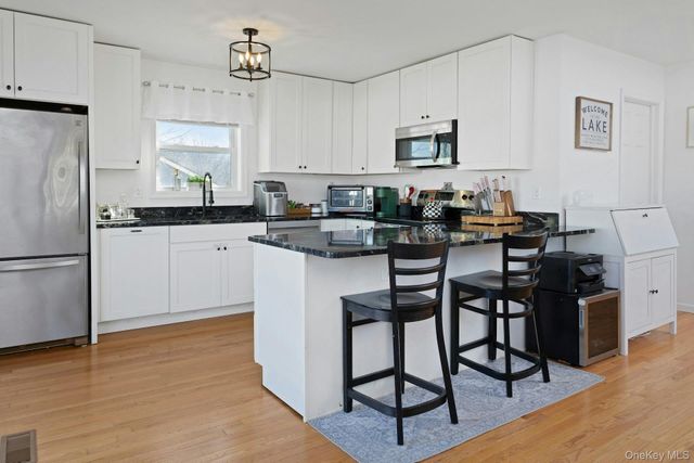 34 Ashburton Road, Carmel, NY 10512