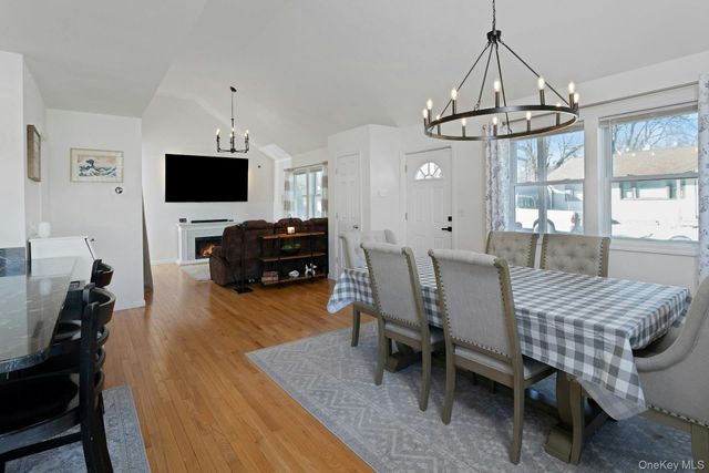 34 Ashburton Road, Carmel, NY 10512