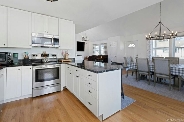 34 Ashburton Road, Carmel, NY 10512