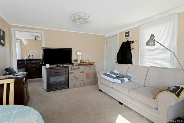 34 Ashburton Road, Carmel, NY 10512