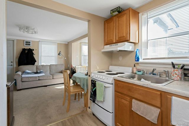 34 Ashburton Road, Carmel, NY 10512