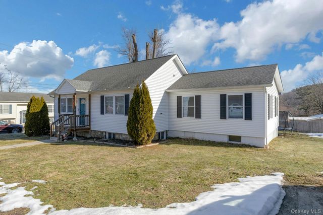 34 Ashburton Road, Carmel, NY 10512