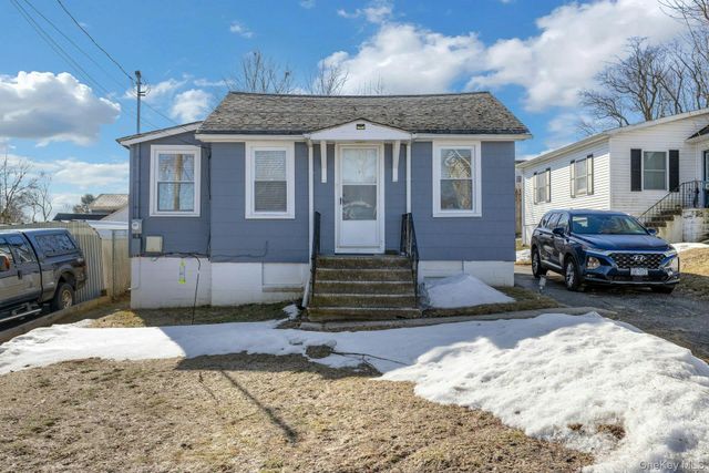 34 Ashburton Road, Carmel, NY 10512