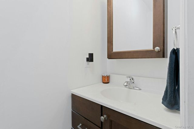 34 Ashburton Road, Carmel, NY 10512