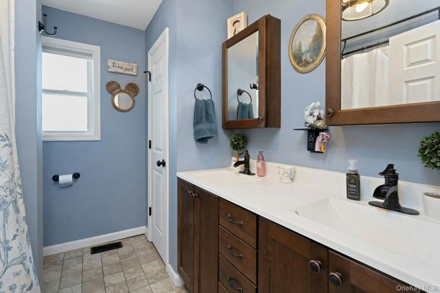 34 Ashburton Road, Carmel, NY 10512