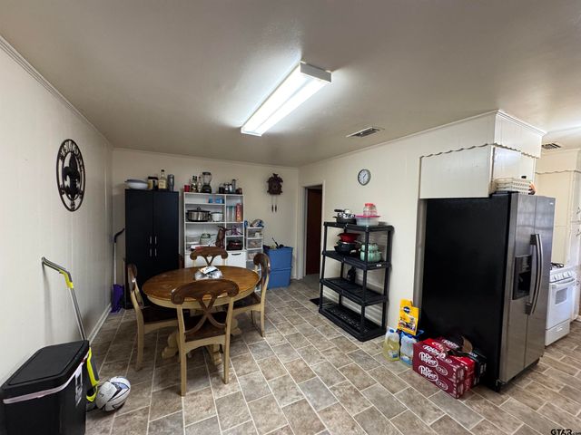 105 Tomie St, Quitman, TX 75783