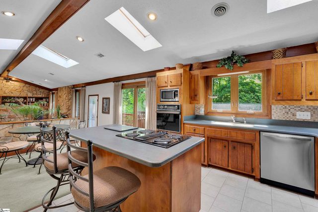 204 Fishbrook Way, Simpsonville, SC 29681
