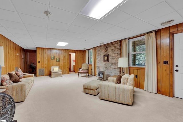 204 Fishbrook Way, Simpsonville, SC 29681