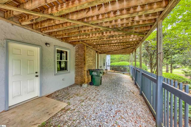 204 Fishbrook Way, Simpsonville, SC 29681