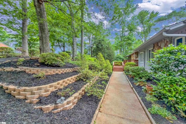 204 Fishbrook Way, Simpsonville, SC 29681