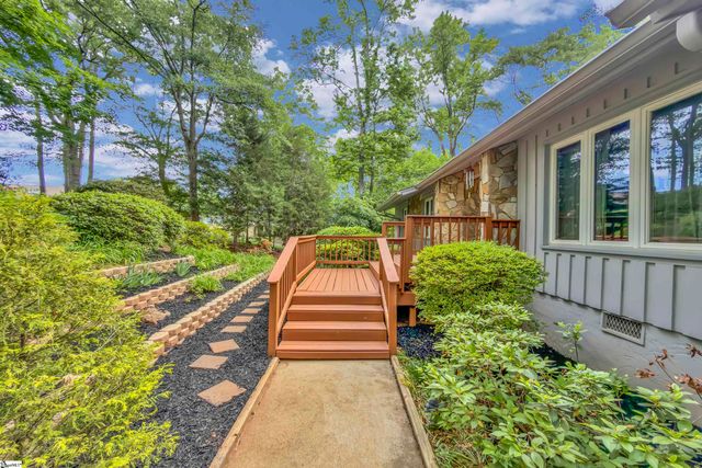 204 Fishbrook Way, Simpsonville, SC 29681